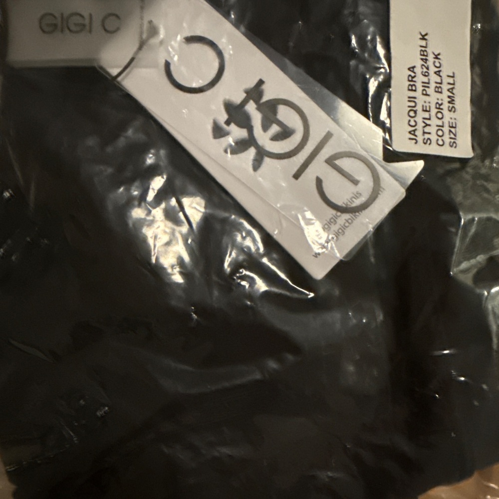 NWT Gigi C “Jacqui” One-Shoulder Cutout Sports Bra SMALL - Picture 3 of 3